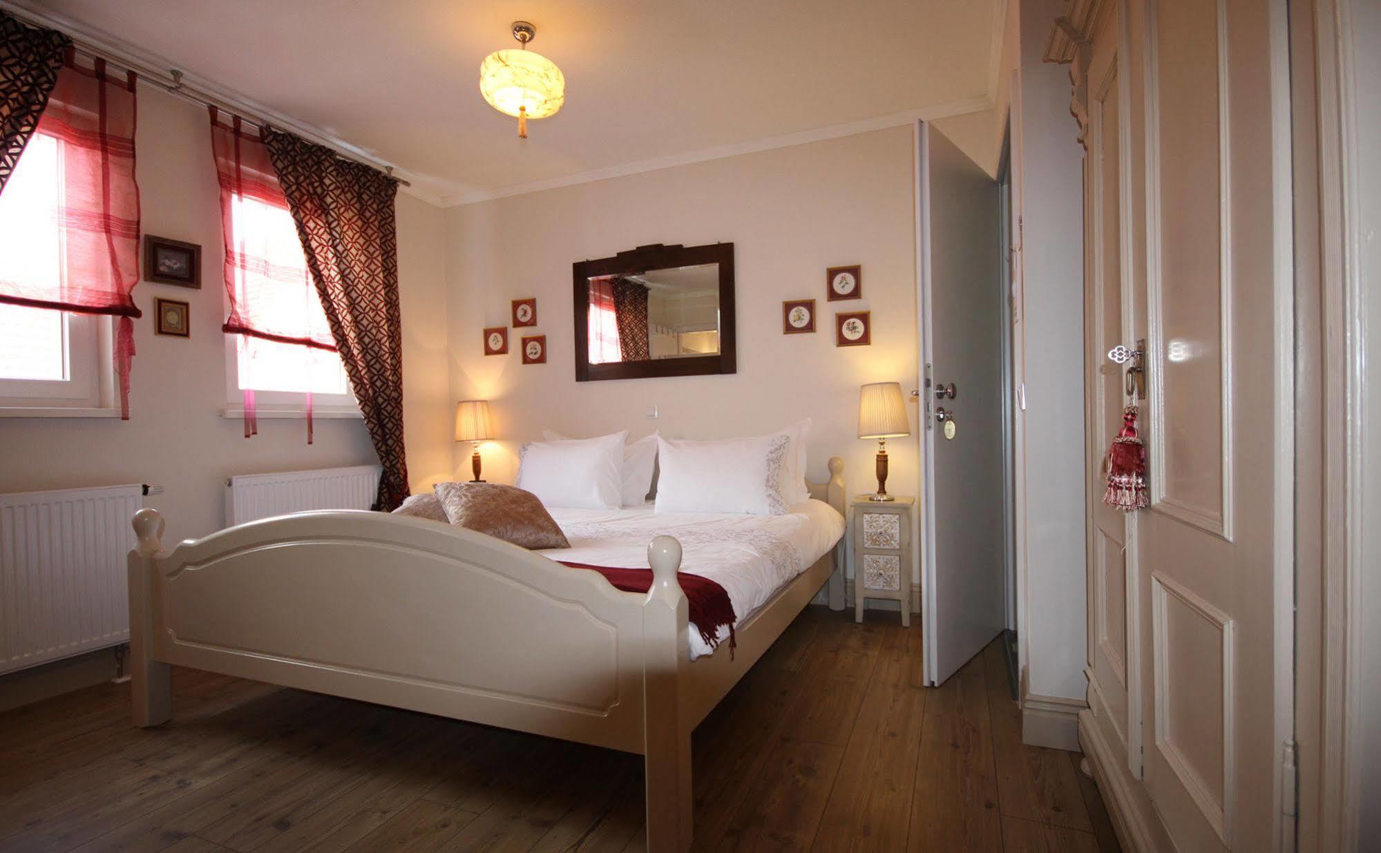 No.31 B&B Im Rosengarten Kapellen-Drusweiler エクステリア 写真